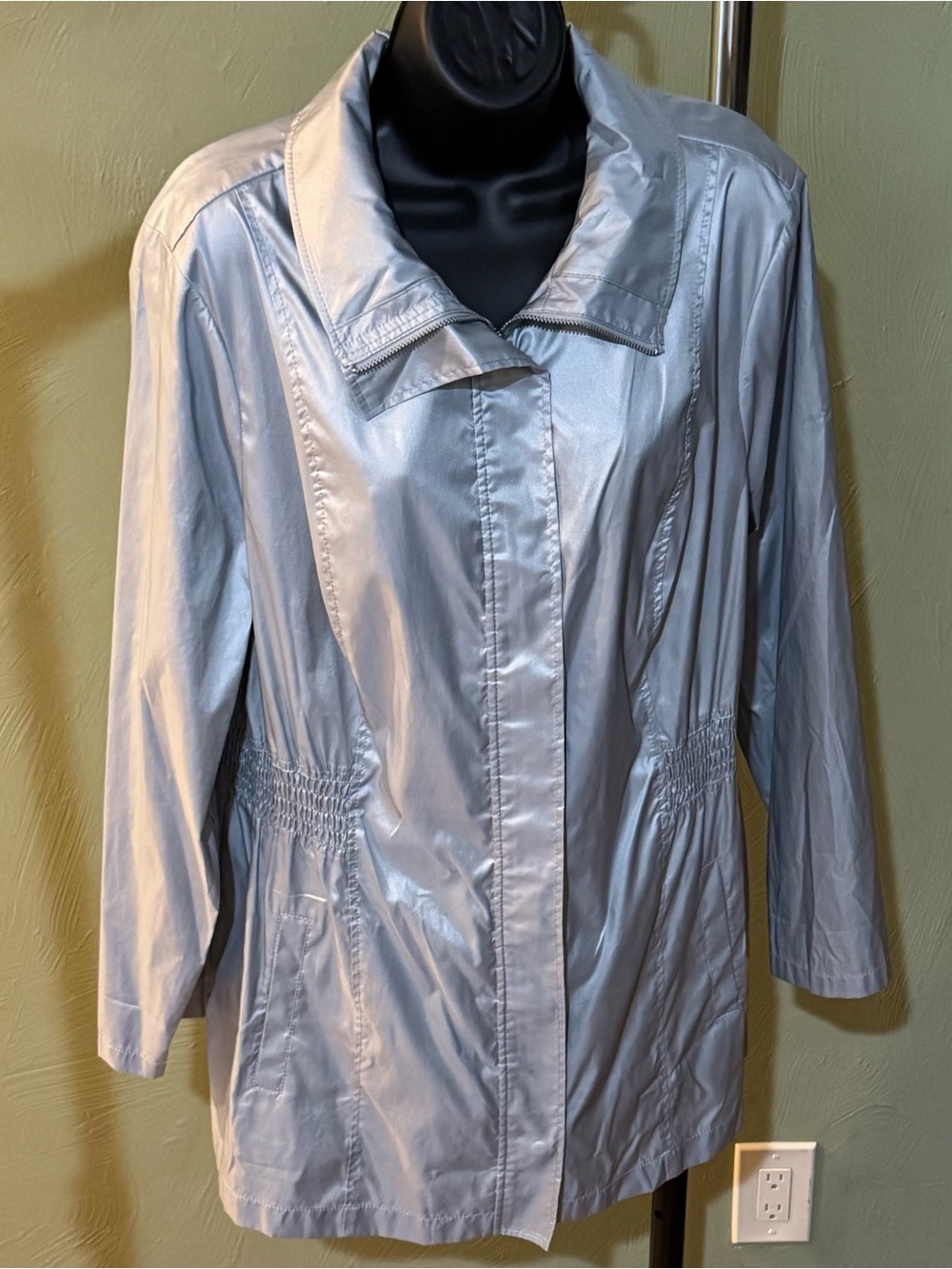 Chico's Collection Silver-Gray Lightweight Travel Rain Jacket Size 3 US 16 / XL - Picture 4 of 12
